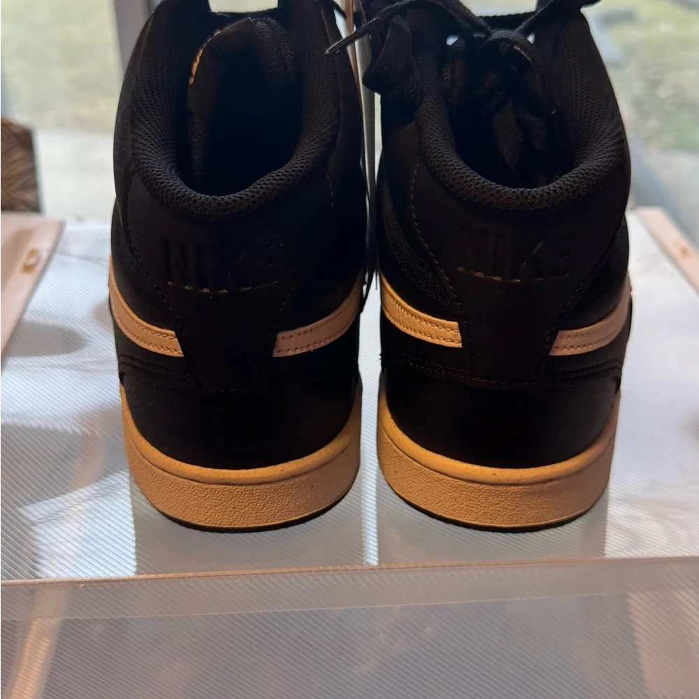 Nike Court Vision Mid